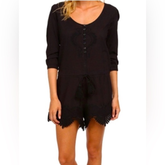 Rip Curl Women’s Modern Love Romper Size Medium NWT Black 3/4 Sleeve MSRP $69.50 - Picture 1 of 14